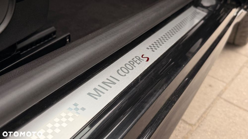 MINI Cooper S 50 Camden - 25