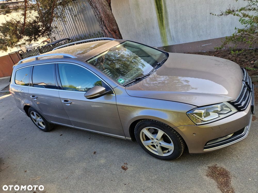 Volkswagen Passat 2.0 TDI DPF DSG Individual Chrom - 1