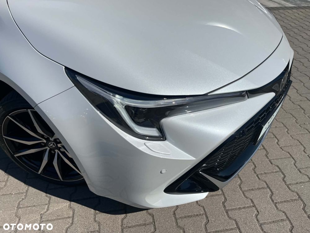 Toyota Corolla 1.8 Hybrid GR Sport - 8
