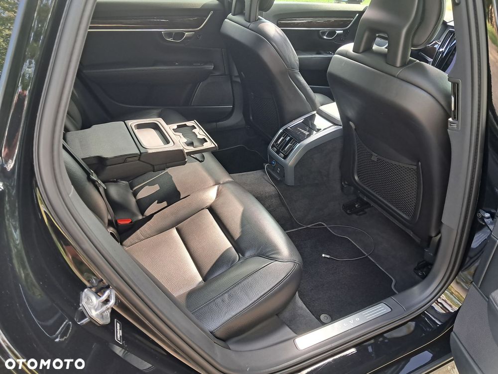 Volvo S90 - 16