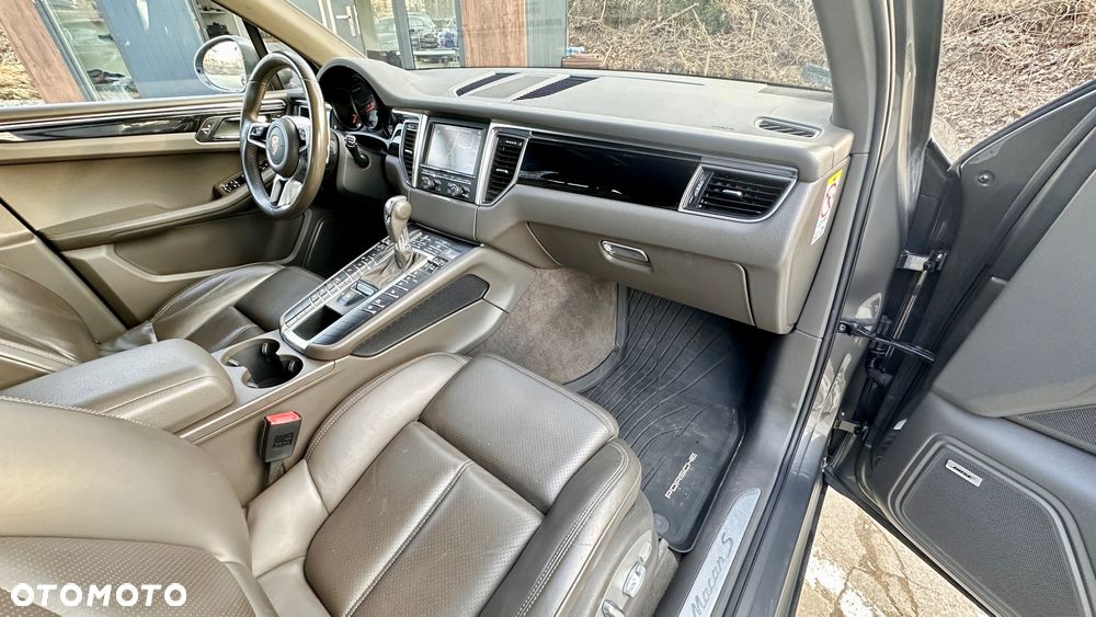 Porsche Macan - 39