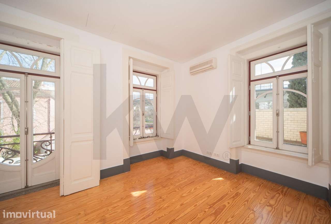 Apartamento T3 para arrendar remodelado com jardim privado de 350m2 - Grande imagem: 3/43