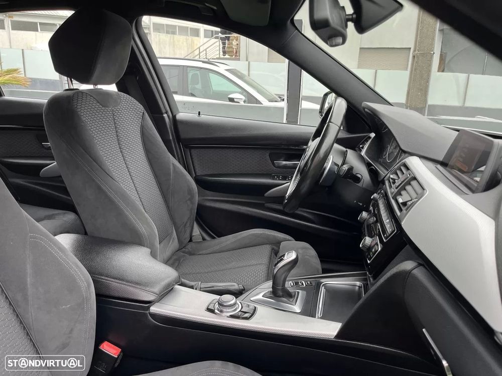 BMW 320 i Pack M Auto - 39