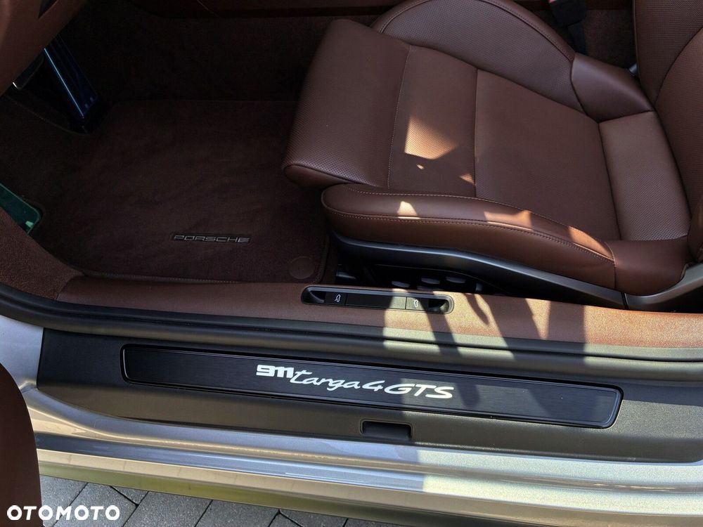 Porsche 911 - 23