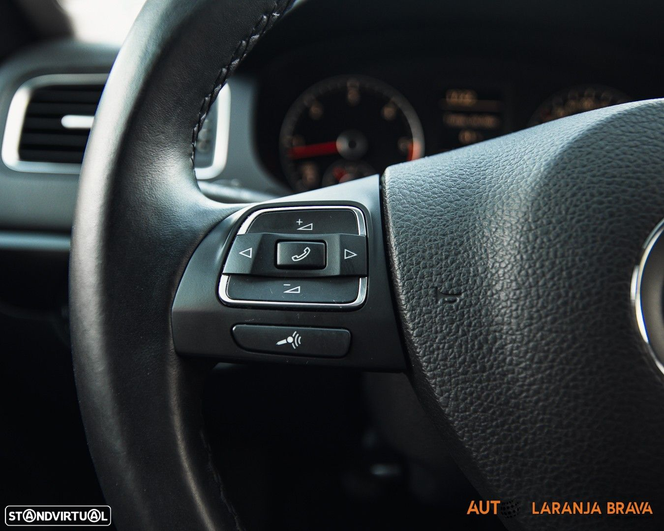 VW Jetta 1.6 TDi Confortline - 30