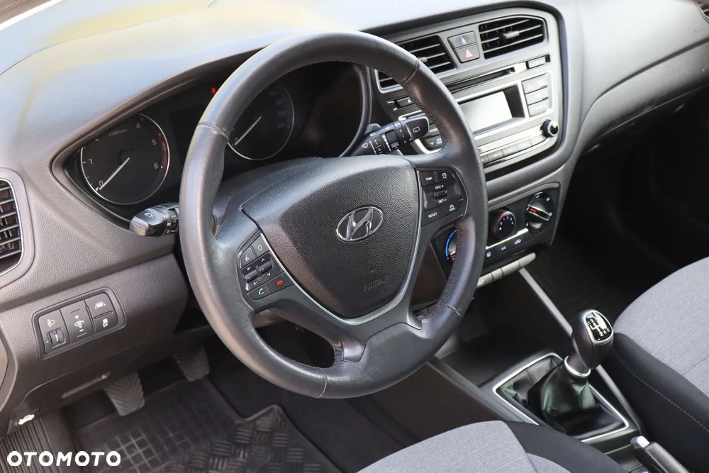 Hyundai i20 1.4 CRDI Comfort - 11