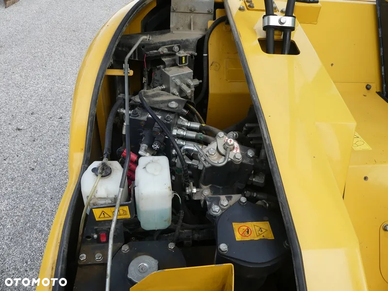 Komatsu PW98MR-8 ROTOTILT ZE SZCZYPCAMI / Z Niemiec // - 20