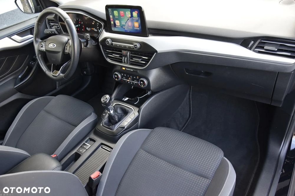 Ford Focus 1.0 EcoBoost Start-Stopp-System TITANIUM DESIGN - 25