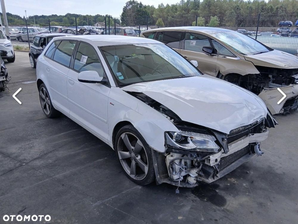 Audi A3 Sportback 2.0 TDI DPF S tronic S line Sportpaket - 21