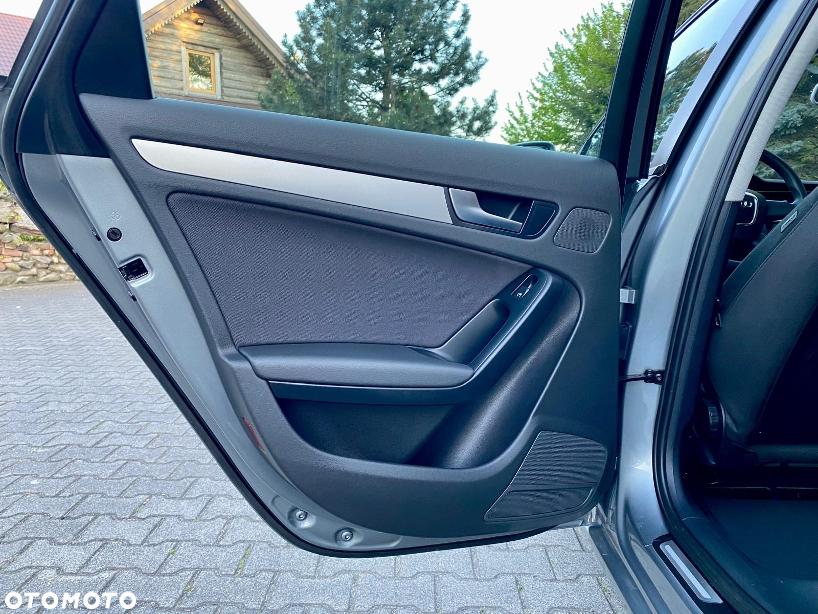Audi A4 Avant 2.0 TDI DPF Ambiente - 26
