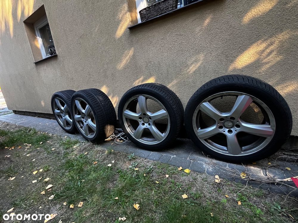 Mercedes-Benz CLS - 25