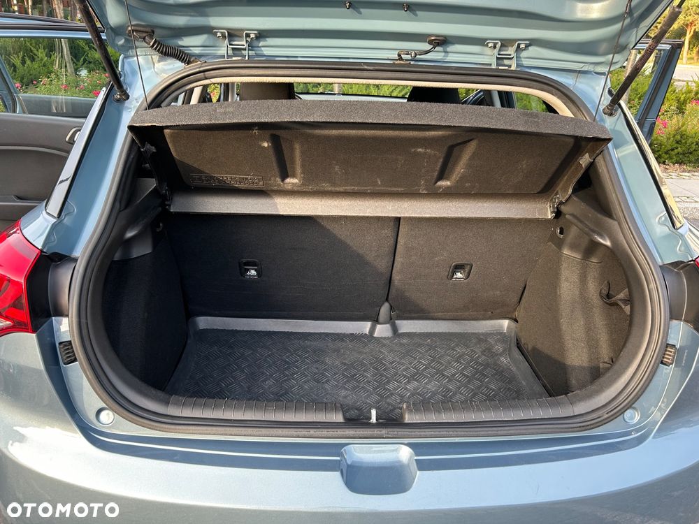 Hyundai i20 - 17