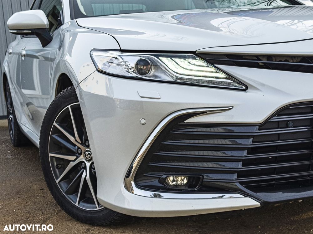 Toyota Camry 2.5 Hybrid Exclusive - 27