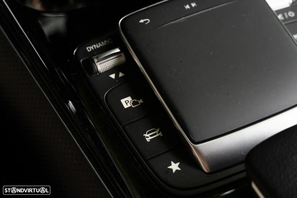 Mercedes-Benz GLA 180 7G-DCT Style - 23