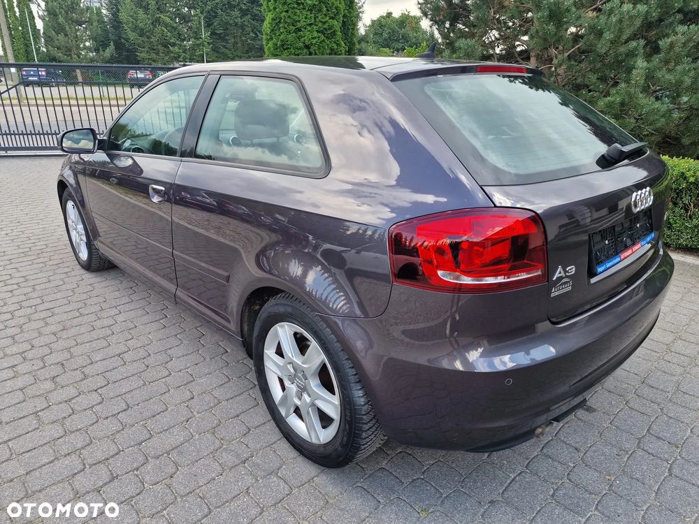 Audi A3 3-drzwiowe 1.6 TDI DPF Attraction - 5