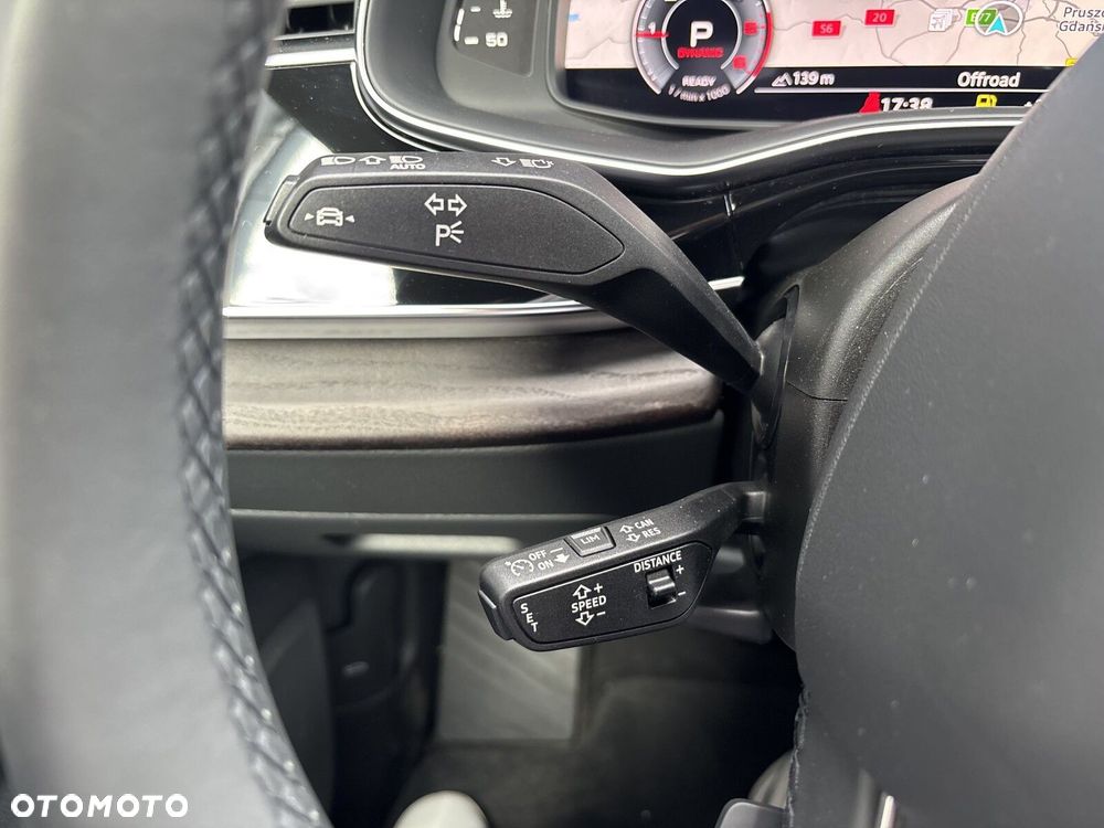 Audi Q8 - 12