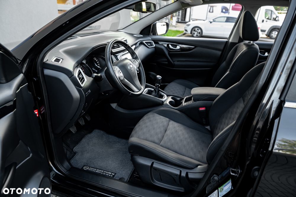 Nissan Qashqai 1.6 DIG-T Tekna - 17