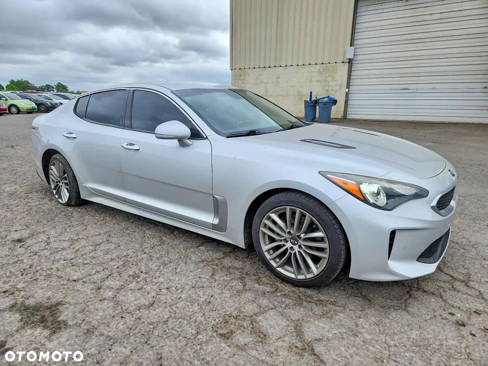 Kia Stinger 2.0 T-GDI L - 1