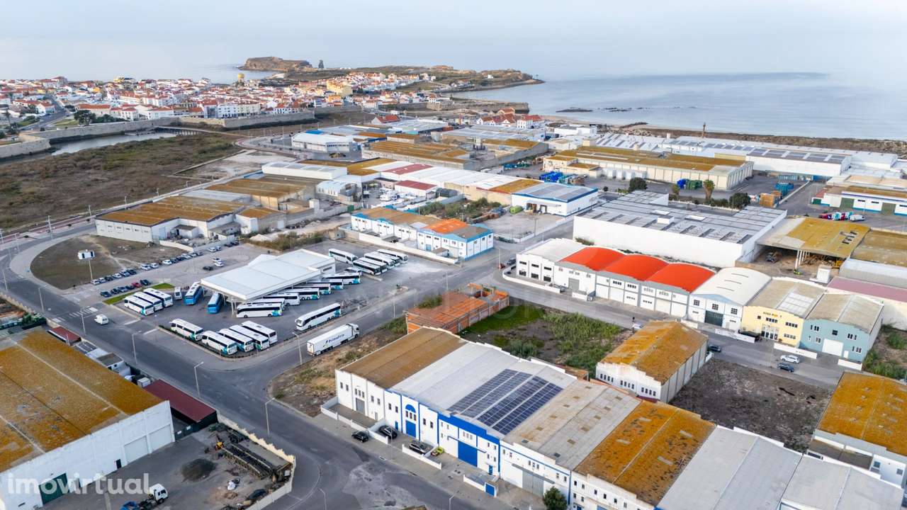 Terreno Urbano 800 m² com Infraestruturas — Zona Industrial de Peniche - Grande imagem: 5/12