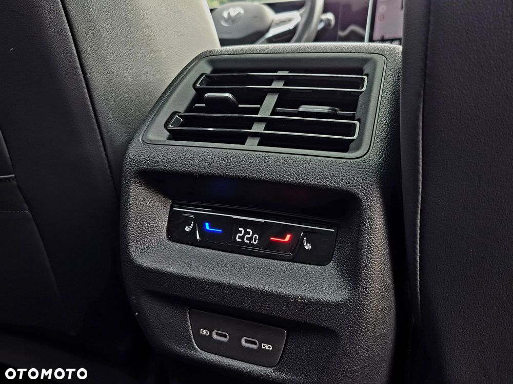 Volkswagen Tiguan 2.0 TDI SCR 4MOTION DSG R-Line - 20