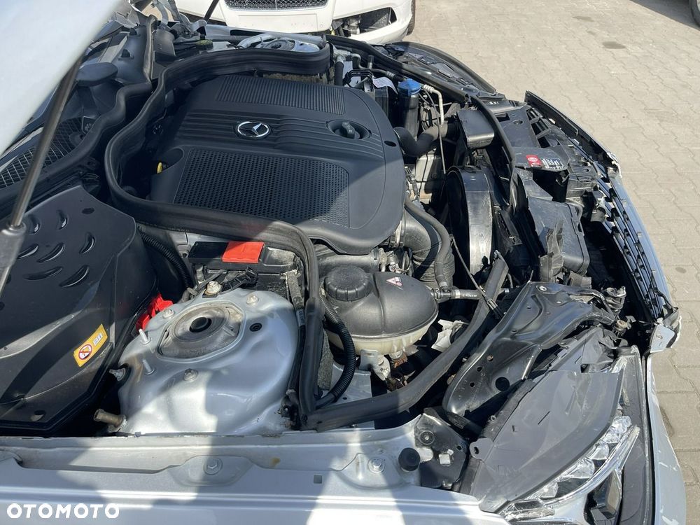 Mercedes-Benz Klasa E 250 BlueTEC 9G-TRONIC Classic - 14