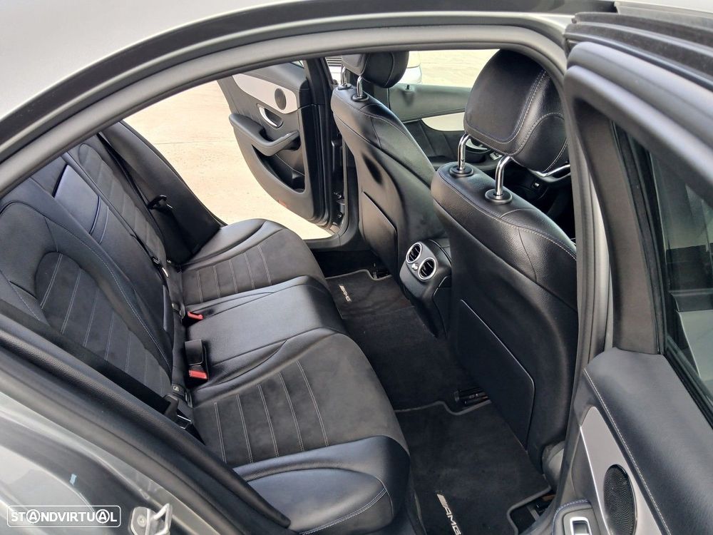 Mercedes-Benz C 300 de Edition - 11