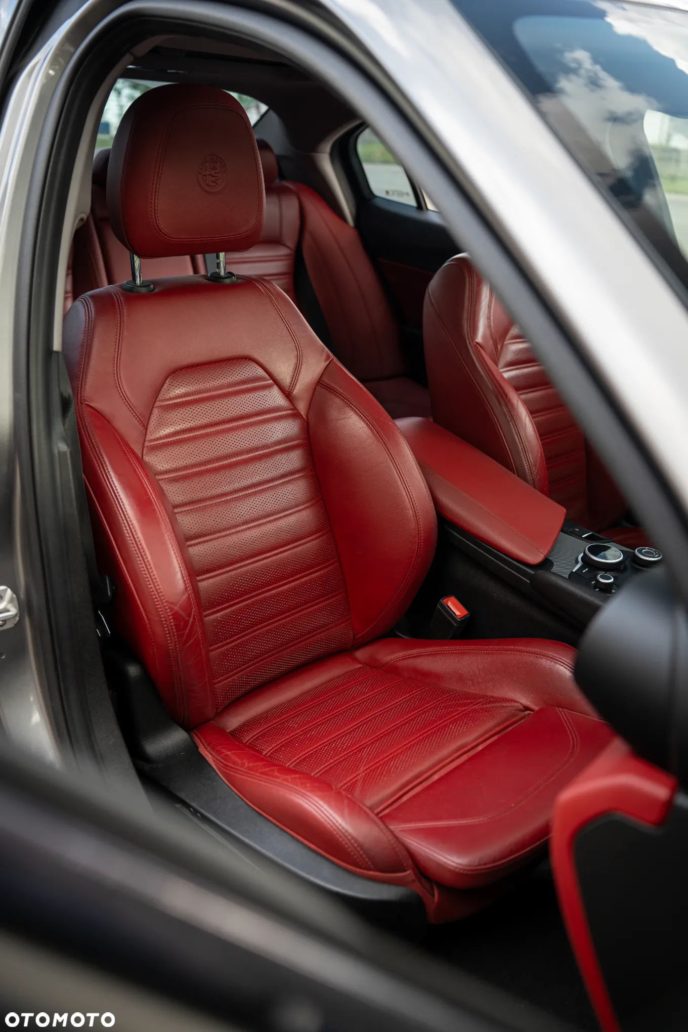 Alfa Romeo Giulia 2.0 Turbo 16V AT8 Veloce Ti - 18