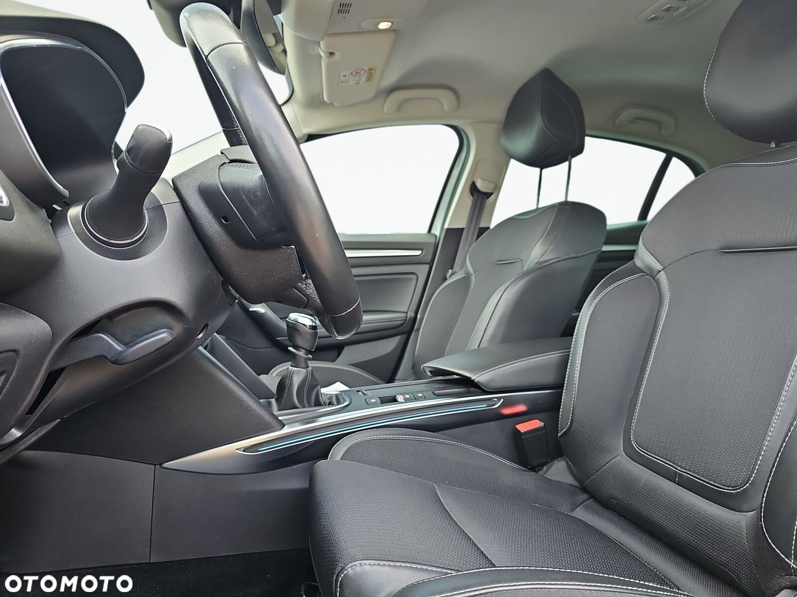 Renault Megane 1.3 TCe FAP Intens - 12