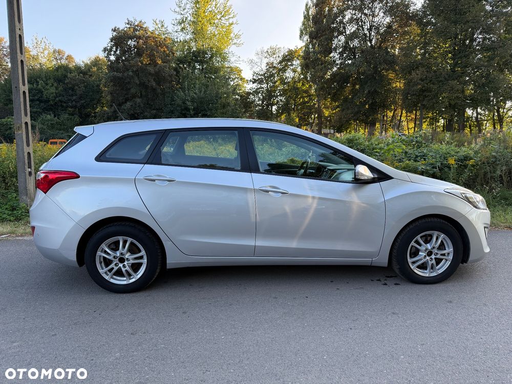 Hyundai i30 1.4 CRDi Classic + - 7