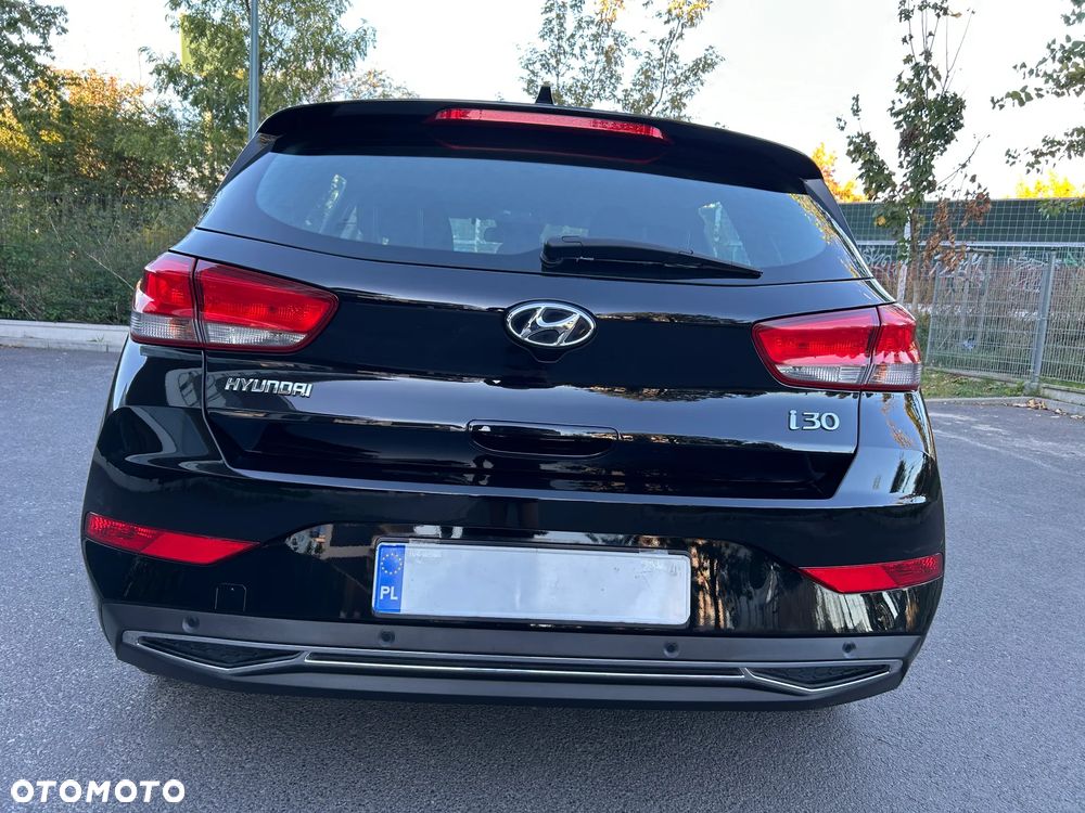 Hyundai i30 1.5 DPI Modern - 23