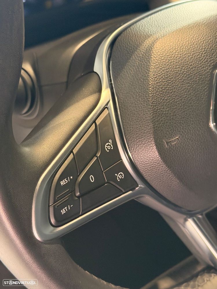 Renault Clio 1.0 TCe Techno - 32