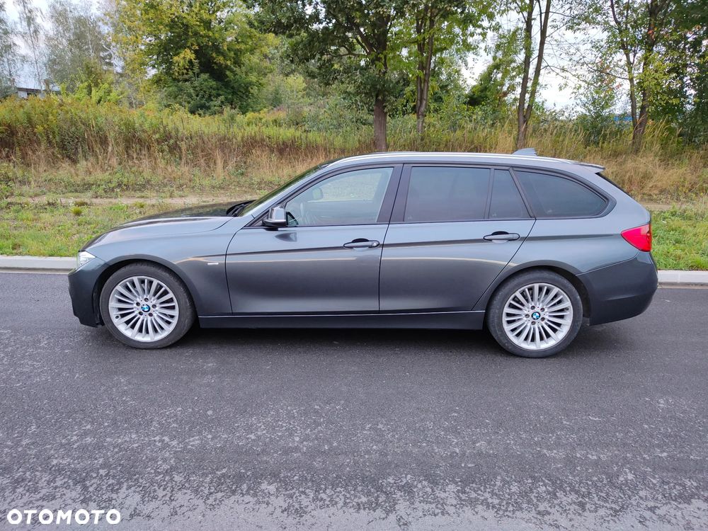 BMW Seria 3 330d Sport-Aut Luxury Line - 3