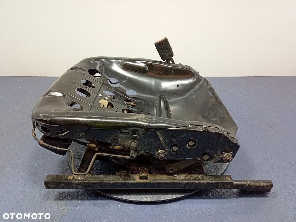 VW SHARAN I GALAXY ALHAMBRA OBROTNICA PODSTAWA OBROTOWA FOTELA KIEROWCY - 2