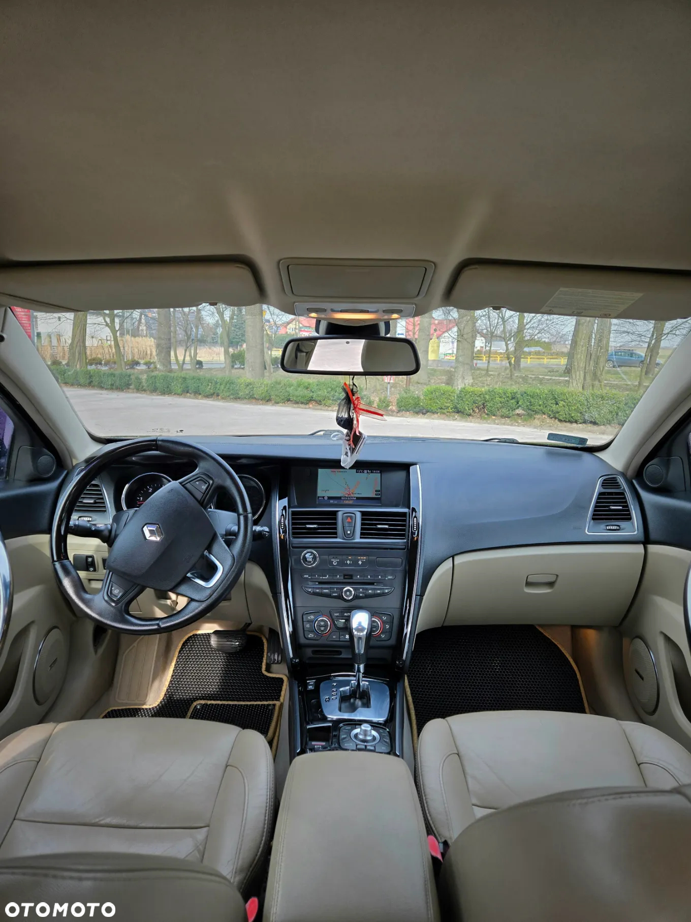 Renault Latitude 3.0 V6 dCi Initiale - 6