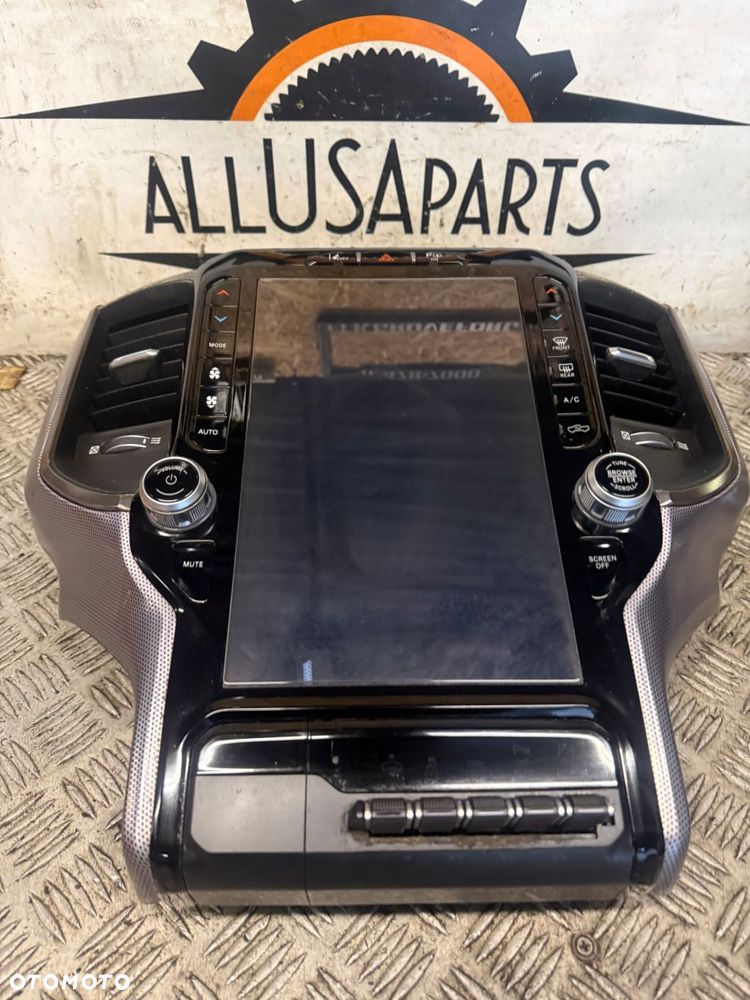 ekran radio nawigacja wyświetlacz navi dodge ram 1500 2019-