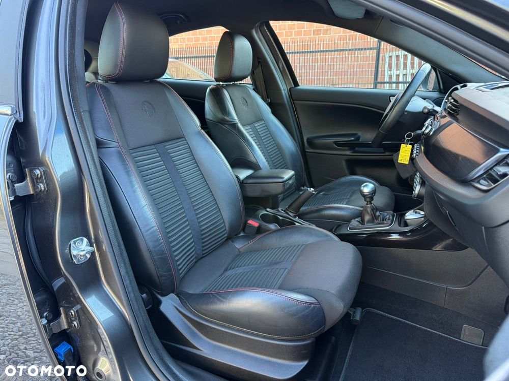 Alfa Romeo Giulietta 1.4 TB MultiAir Exclusive - 32