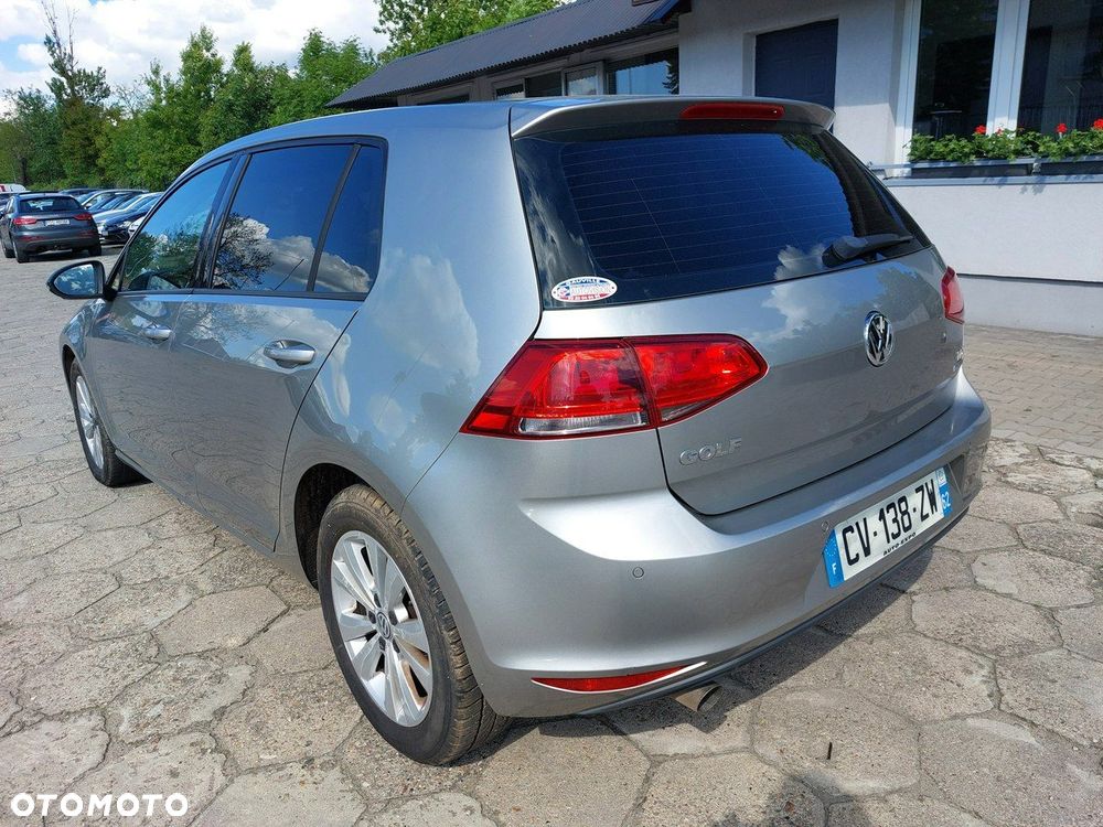 Volkswagen Golf - 5