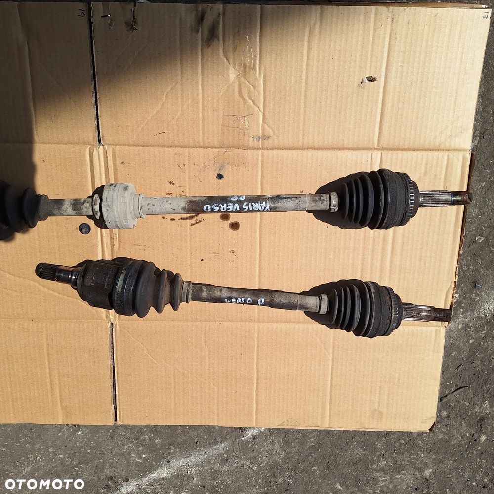 POLOS LEWA PRZOD TOYOTA YARIS I VERSO 1.3 - 6