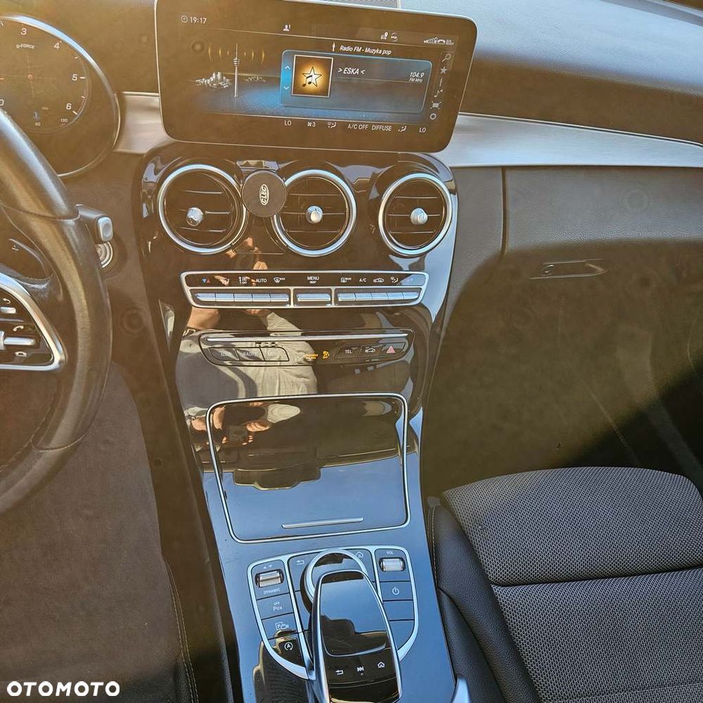 Mercedes-Benz Klasa C 220 d 4Matic 9G-TRONIC AMG Line - 25