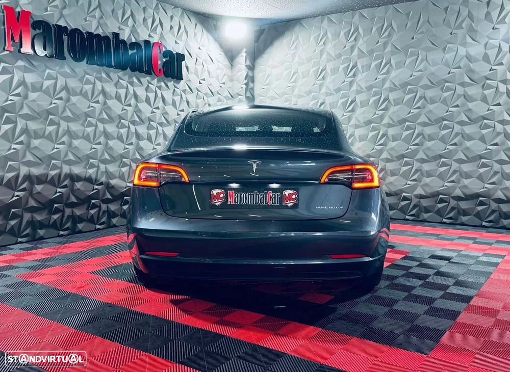 Tesla Model 3 Standard RWD — fotografia 5