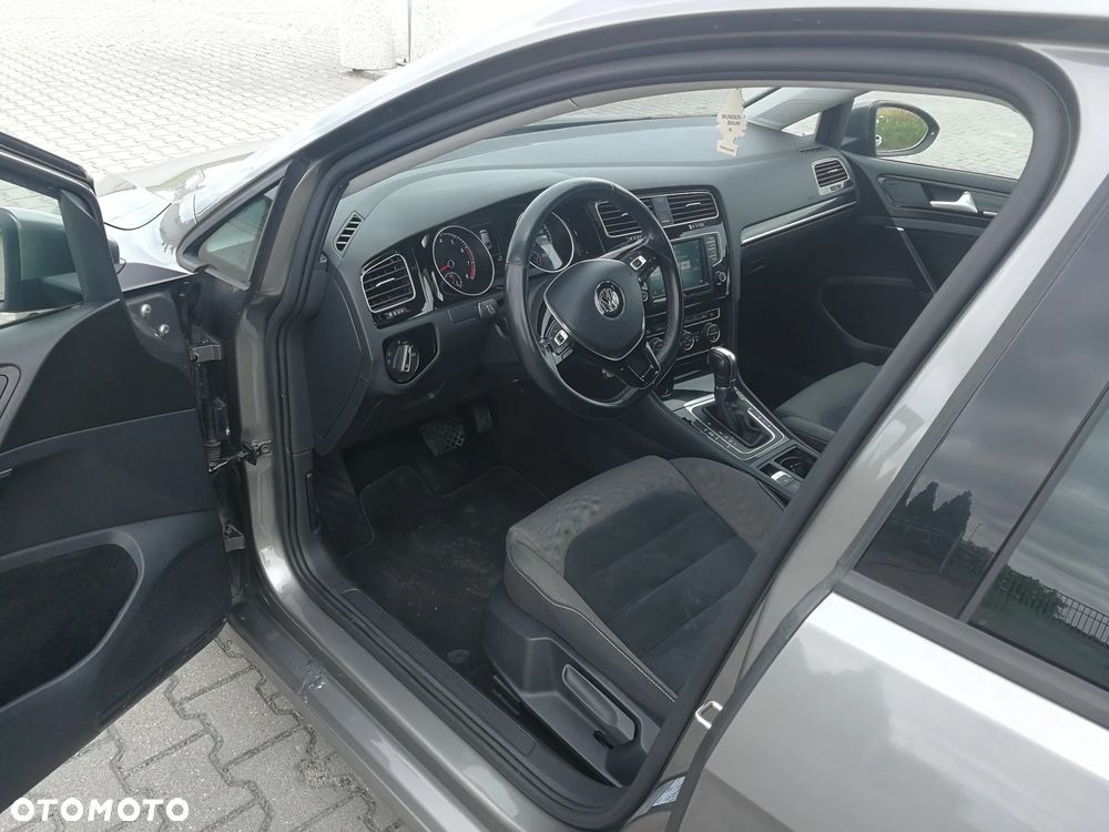Volkswagen Golf 1.4 TSI BMT Highline DSG - 10