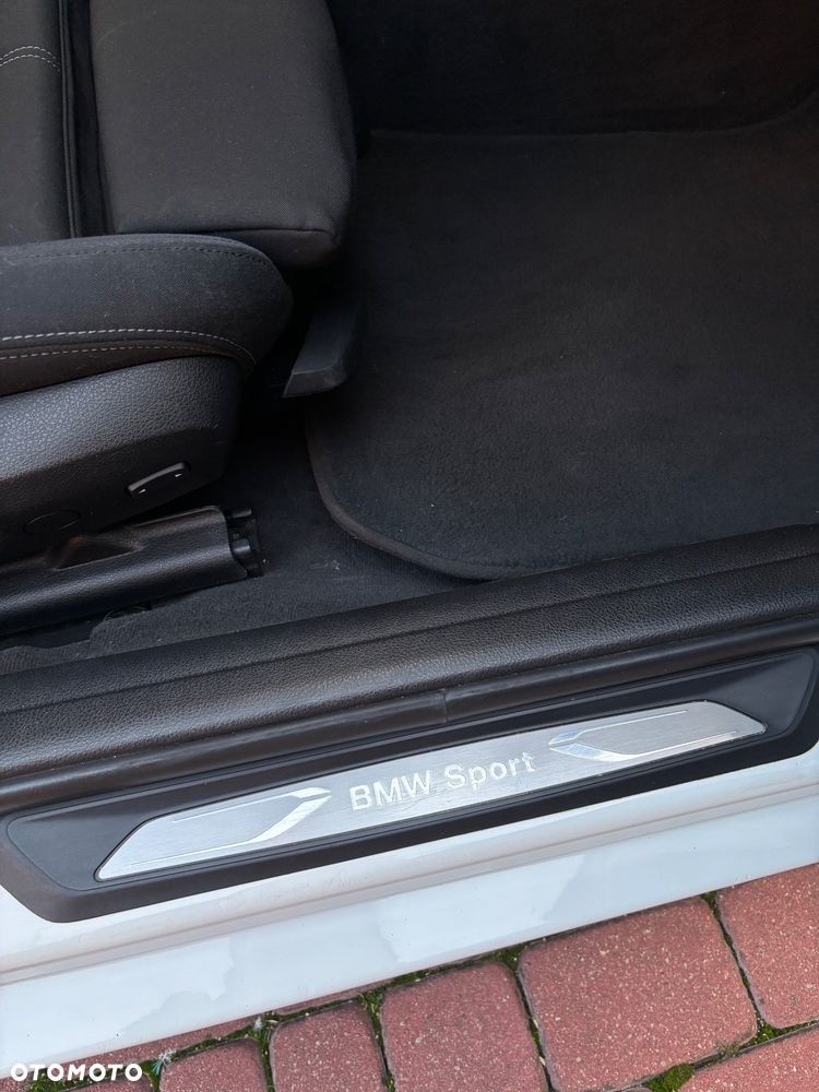 BMW Seria 3 320d Sport Line - 19