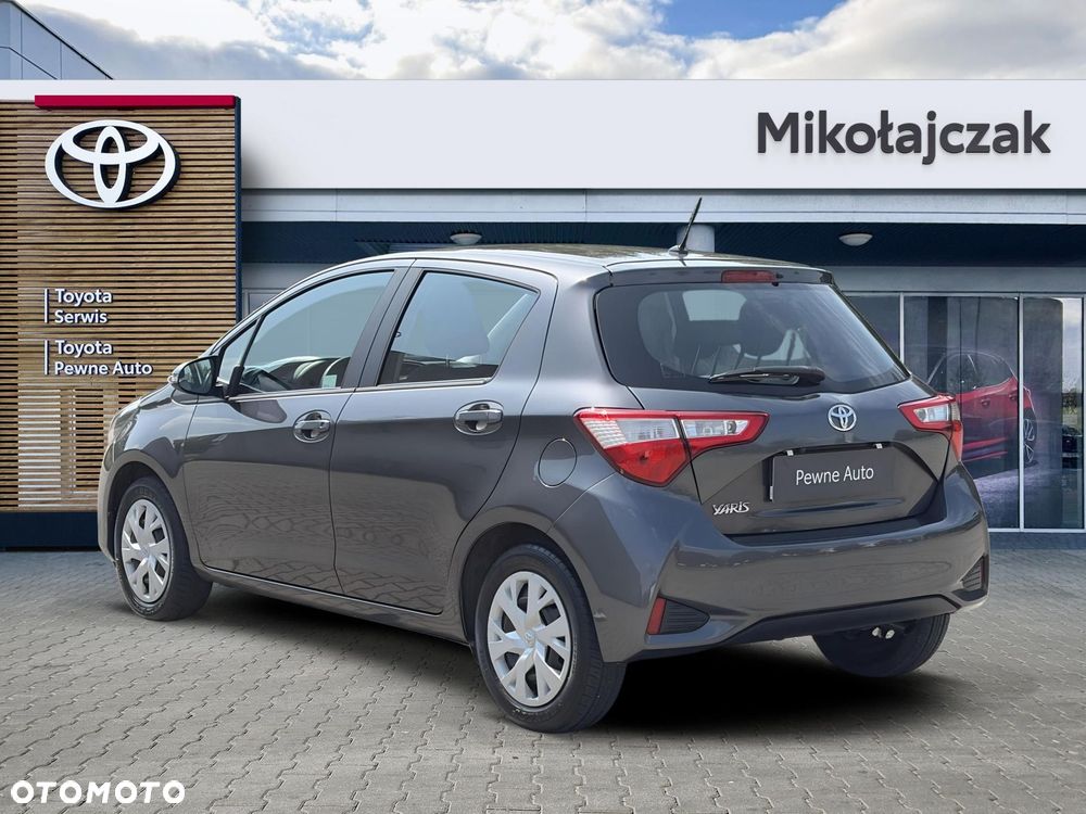 Toyota Yaris - 5