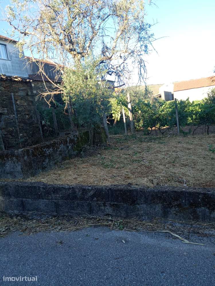 Moradia T3 com jardim e terraço em Oleiros - Grande imagem: 3/7