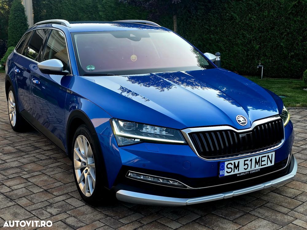 Skoda Superb Combi 2.0 TDI 4x4 DSG Scout Final Edition - 1