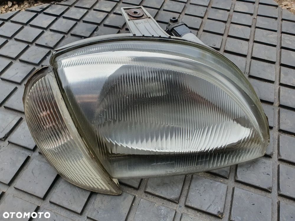LAMPA PRAWA PRZÓD EUROPA FIAT SEICENTO - 1