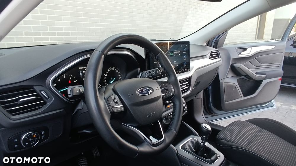 Ford Focus 1.0 EcoBoost Titanium X - 10