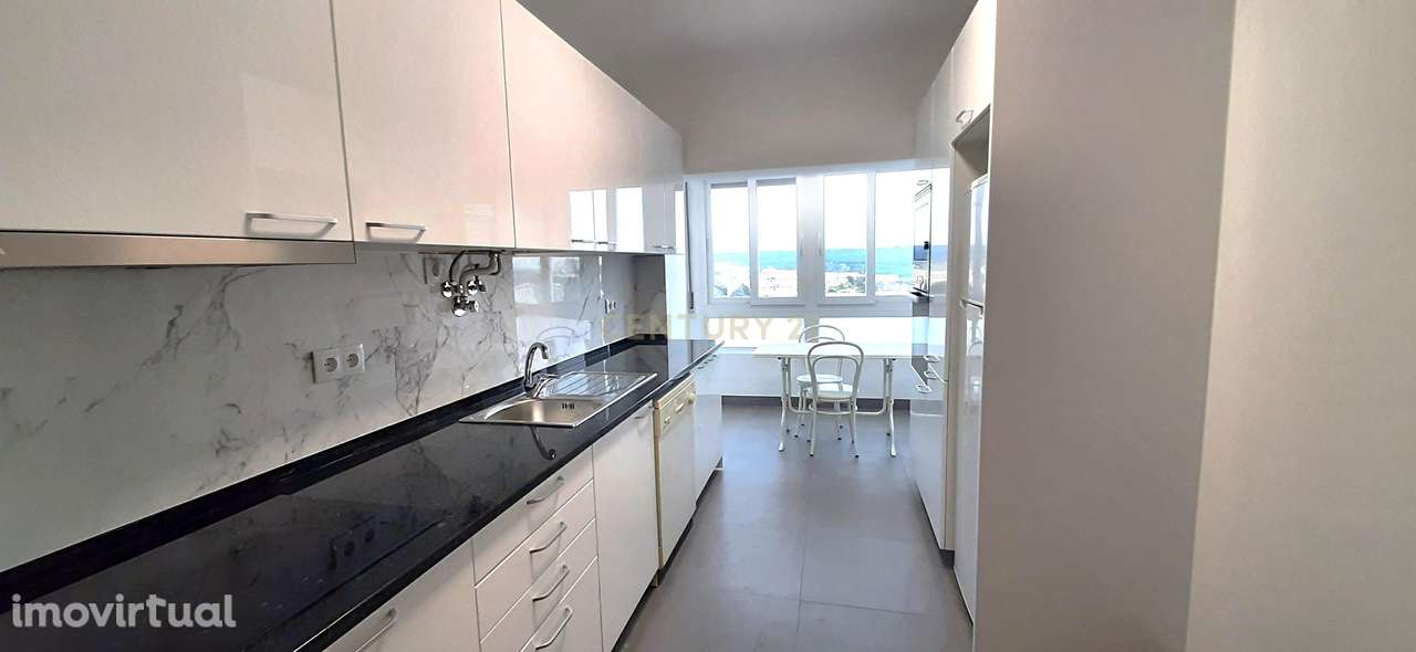 Apartamento T3 em Carnaxide - Grande imagem: 2/14