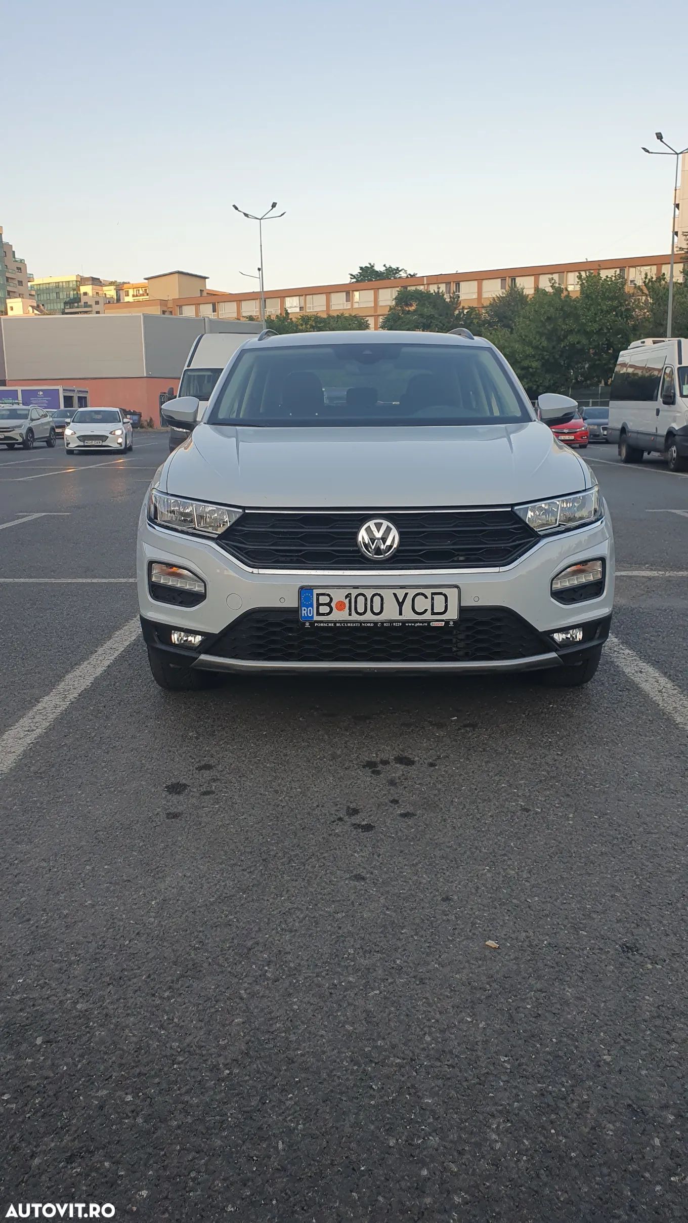 Volkswagen T-ROC 1.6 TDI Base - 1
