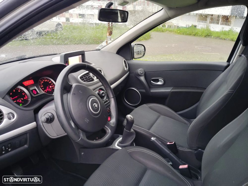 Renault Clio 1.5 dCi Dynamique S - 6